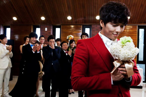 Featured image of post 韩国电影《两个婚礼一个葬礼》推介，预告欣赏